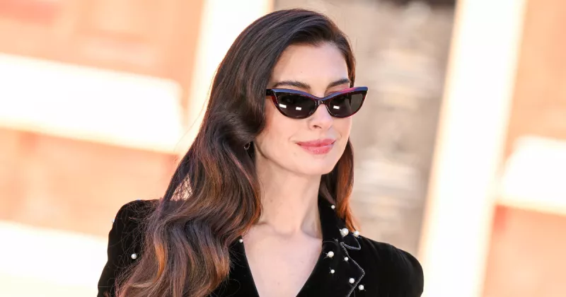 Anne-Hathaway