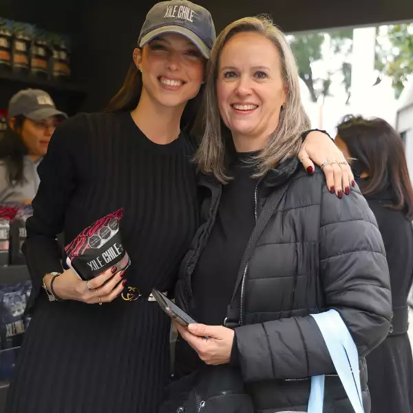Eugenia Rodríguez y Marifer Esteban 