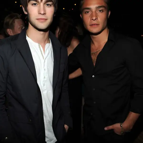 Chace Crawford y Ed Westwick, guapos protagonistas de `Gossip Girl´ rentaron juntos un departamento en Chelsea durante los primeros dos años de grabación de la serie.
