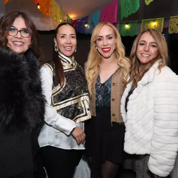 Mónica Rocha Herrera , Adriana Basurto , Brenda Ríos y Majo Ja