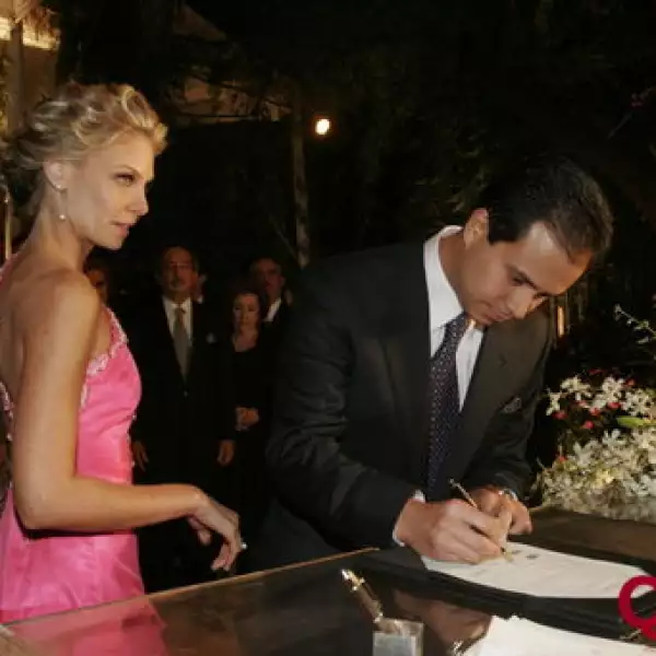 Lilia Henaine, Manolo Fernández