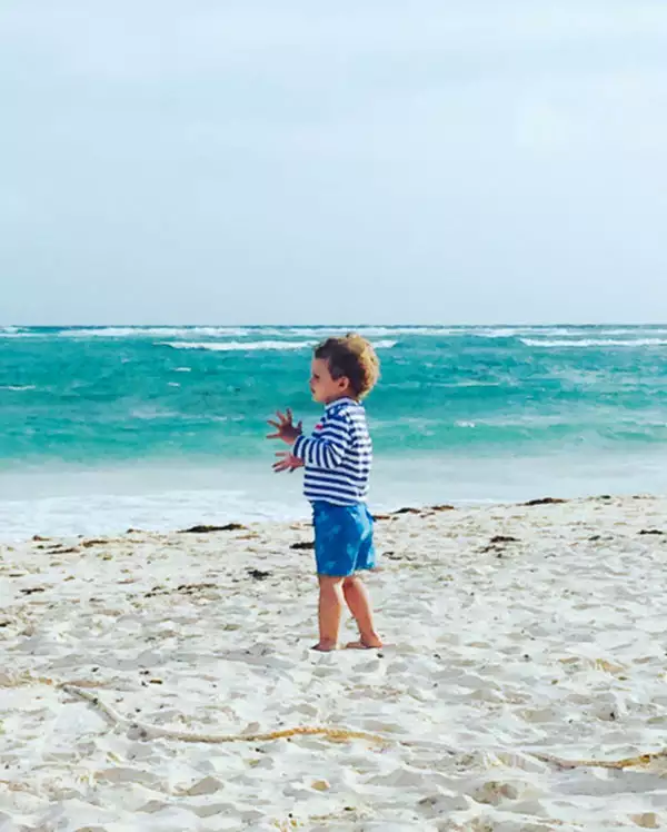 La vida de Benicio, de tres años, se refleja en su cuenta de Instagram.