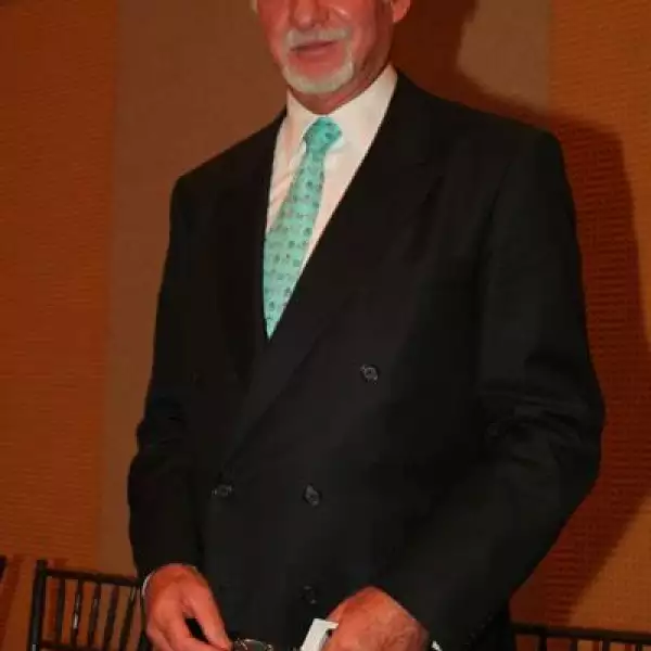 Reconocimiento a Fernando Romero