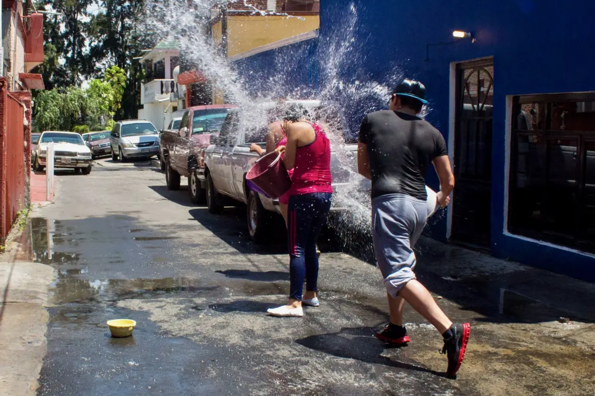 Agua y sábado de gloria