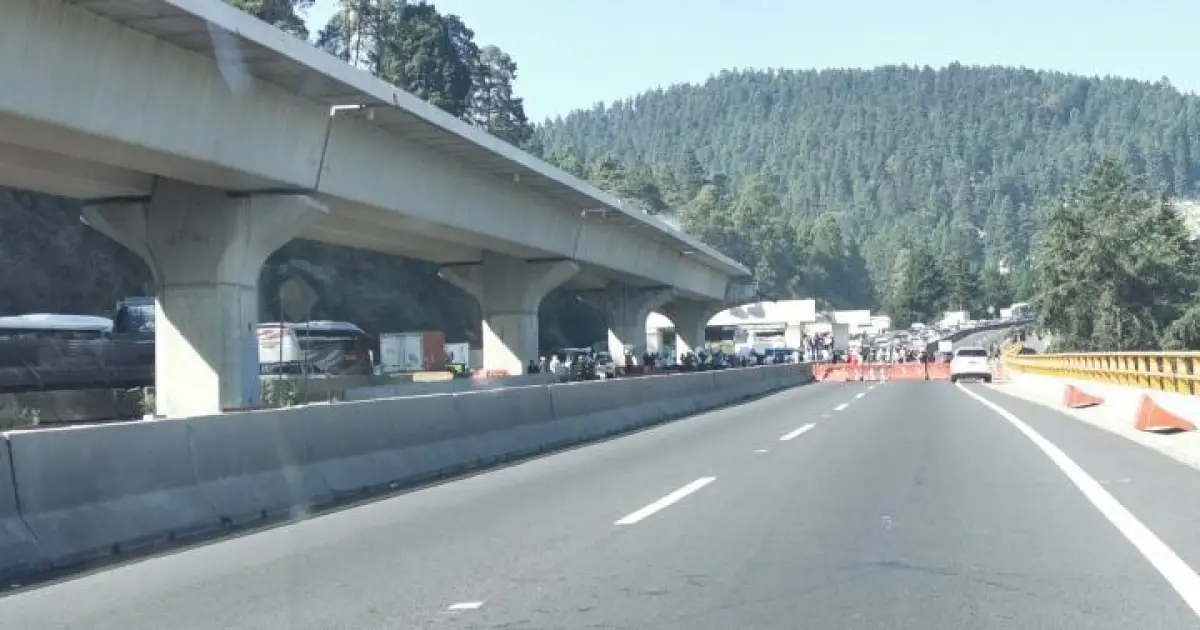 bloqueo-mexico-toluca.jpg
