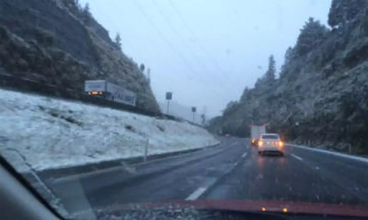 En la carretera México-Toluca se registró la caída de nieve. (Foto: Ricardo Sánchez/Cortesía )