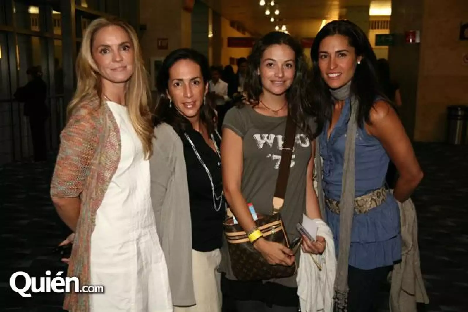 Paola García,Delia Lozano,Valeria Contreras,Luz María Zetina