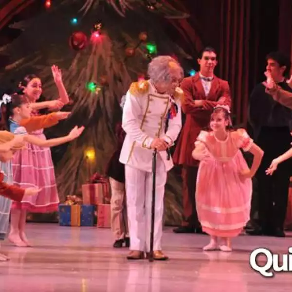 Brindis Navideño Iza Business Centers