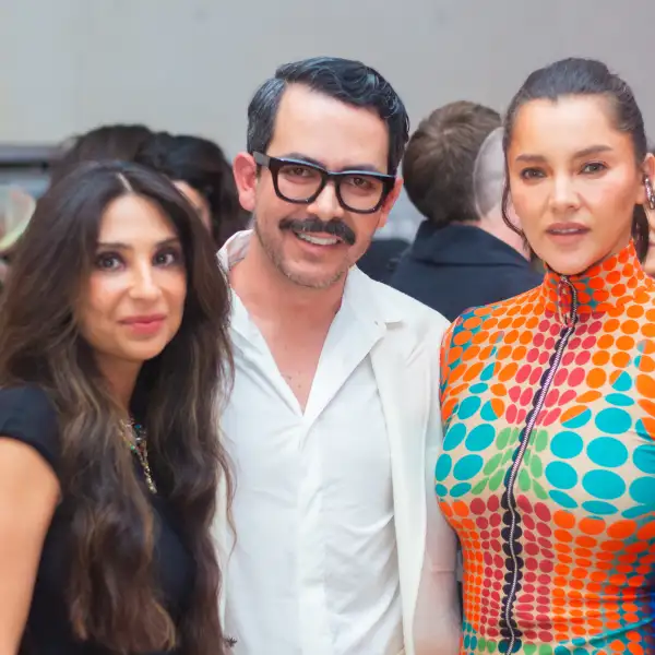 ALFOMBRA ROJA Y COCTEL FIESTA EN LA MADRIGERA
