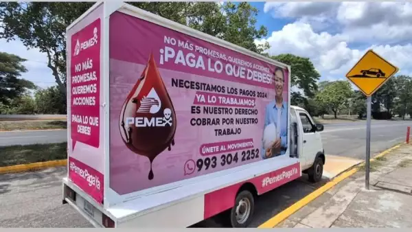 Exigen pagos a Pemex con publicidad en camionetas