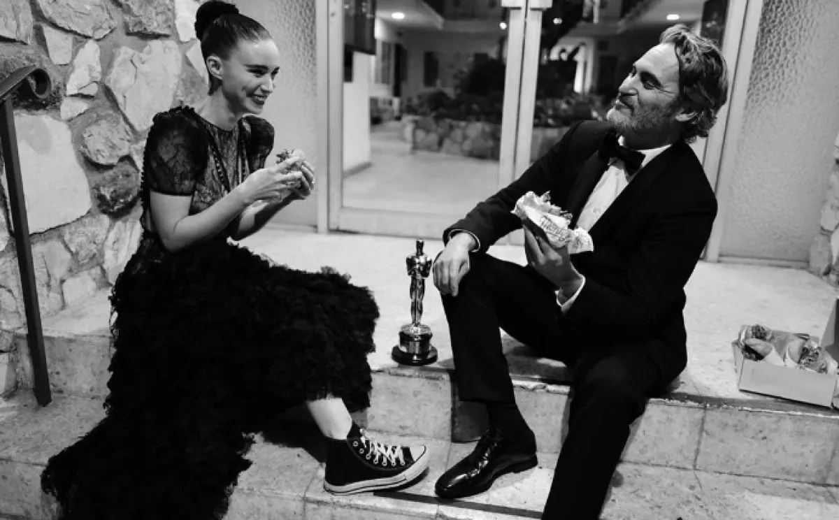 Rooney-Mara-Joaquin-Phoenix