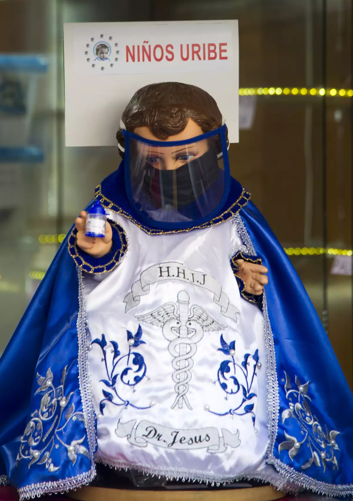 Otra imagen del "Niño Covid"