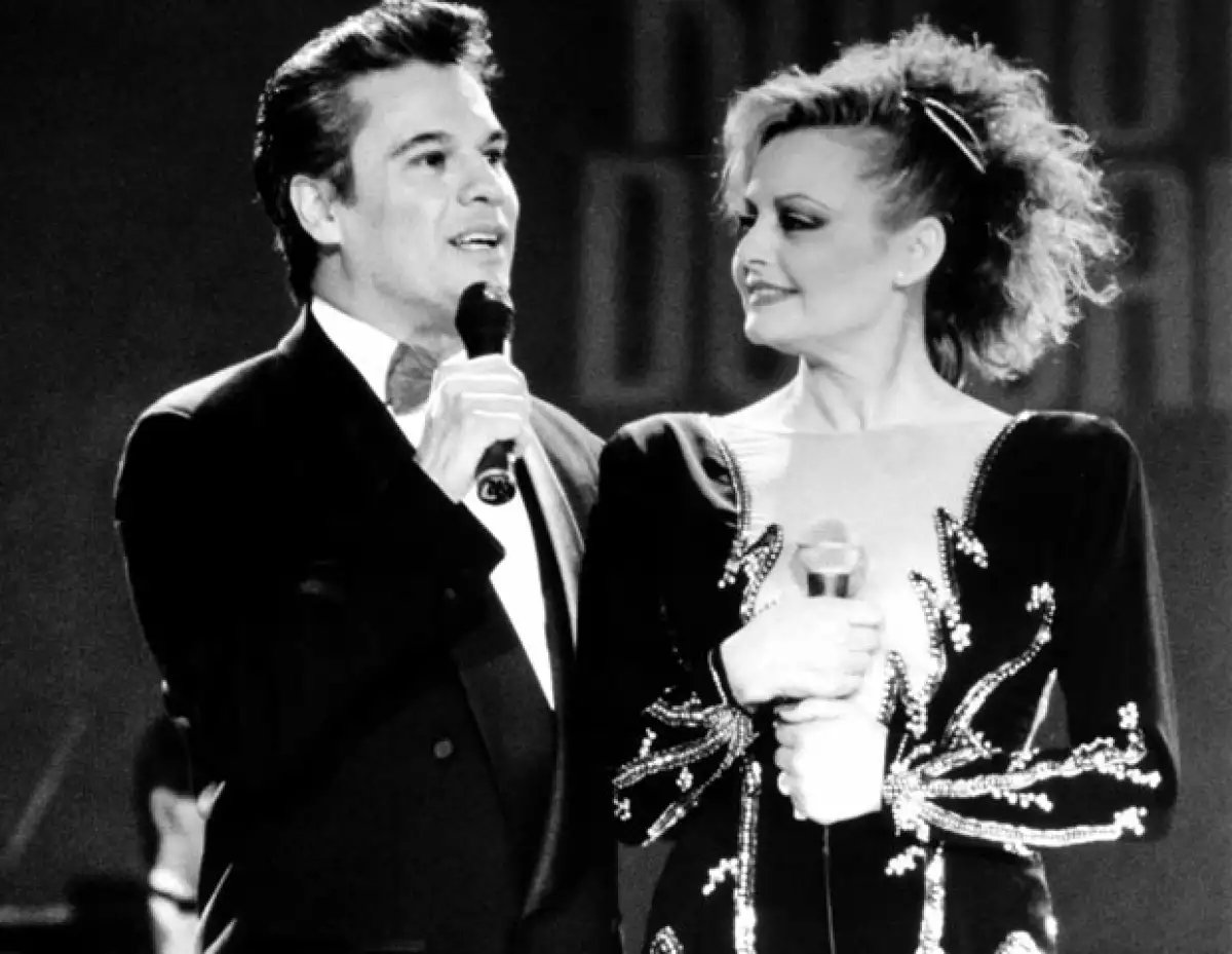 Con Rocío Dúrcal tuvo una gran amistad.