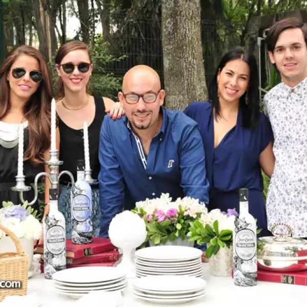 Tatiana Serur, Claudia de la Parra, Paulo y Mariana Orendain y Julio Sánchez