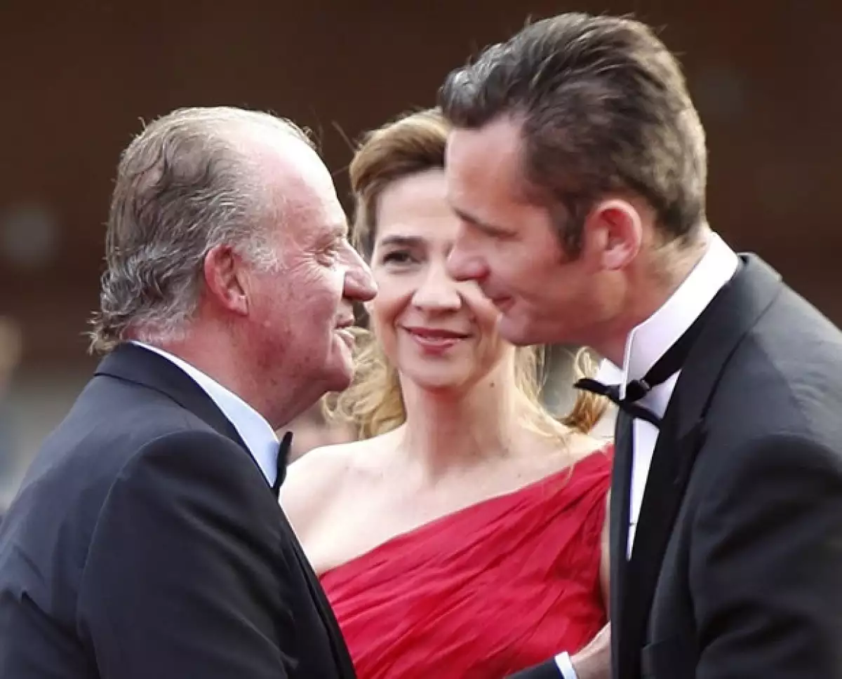 El nombre del Rey también ha sido mencionado.