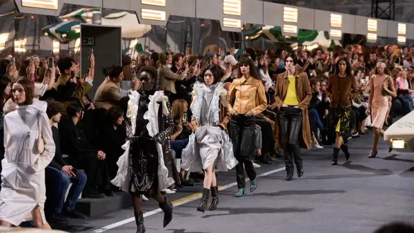 Vuitton atm S27 018.jpg