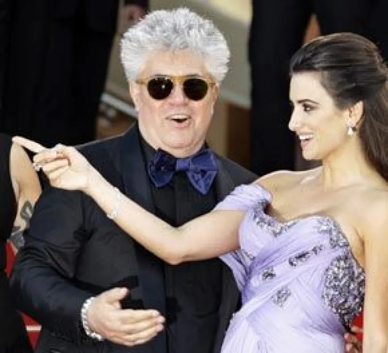 La 47ma edición del Festival Internacional de Cine de Nueva York comenzará con el estreno en Estados Unidos de Les herbes folles de Alain Resnais y cerrará con Los abrazos rotos de Pedro Almodovar