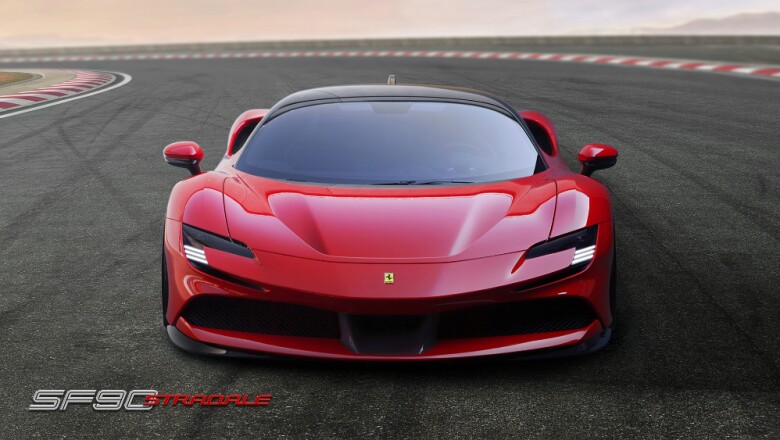 Ferrari-SF90-Stradale 02.jpg