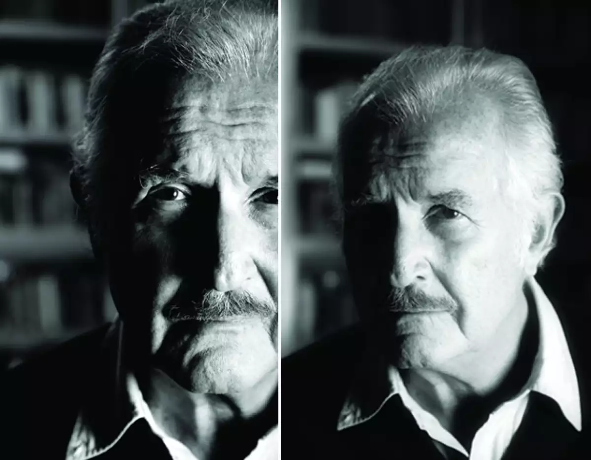 Carlos Fuentes fue el primogénito de Rafael Fuentes y Berta Macías.