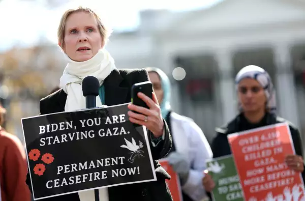 Cynthia Nixon Leads Hunger Strike Protest Calling For Ceasefire In Middle East War