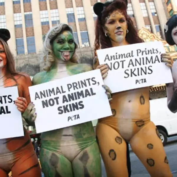 PETA, manifestaciones, campañas, pieles