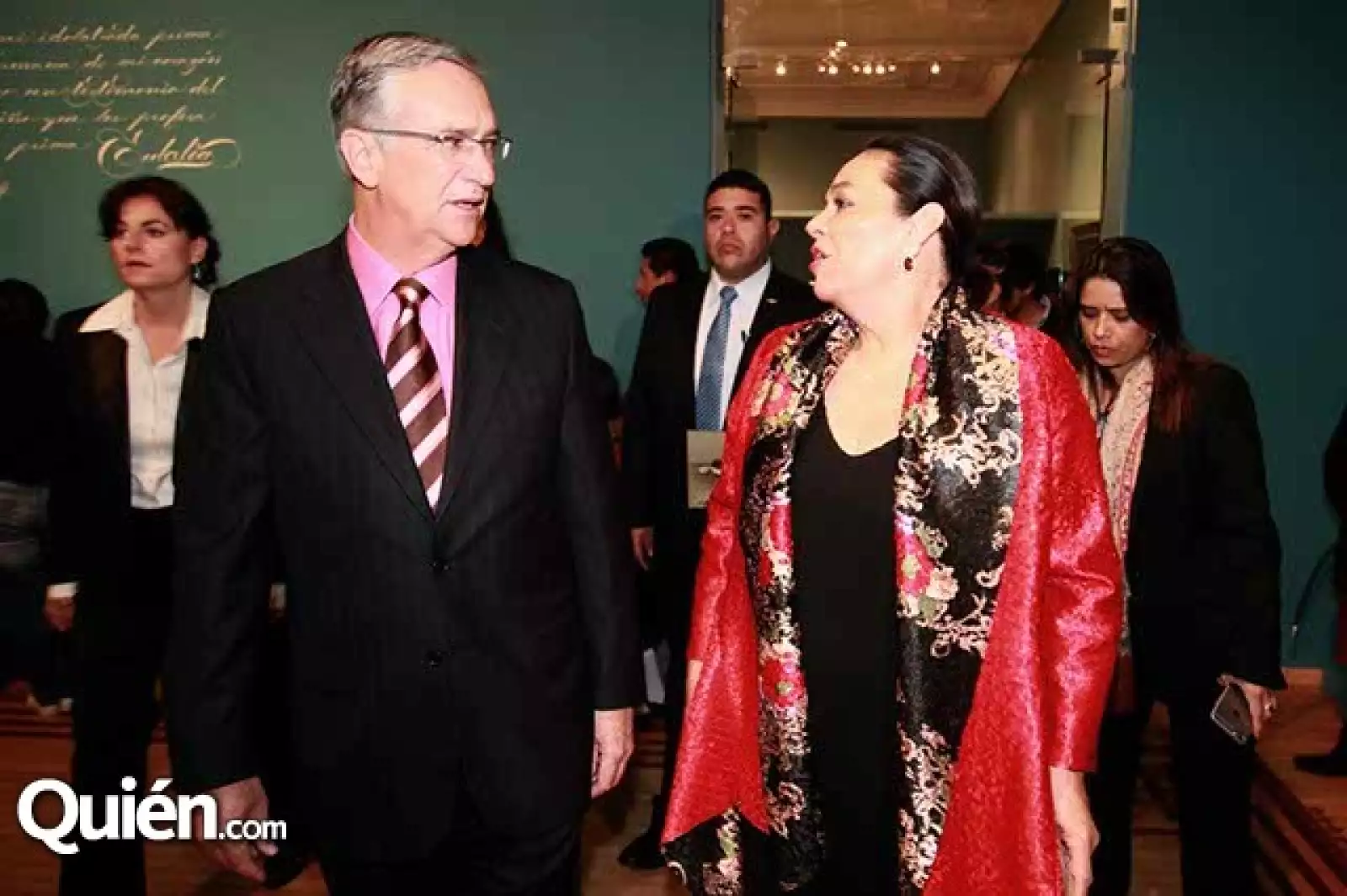 Ricardo Salinas y Carmen Gaytán