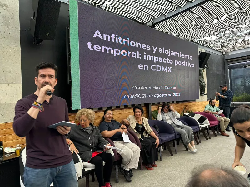 Anfitriones-CDMX .jpg