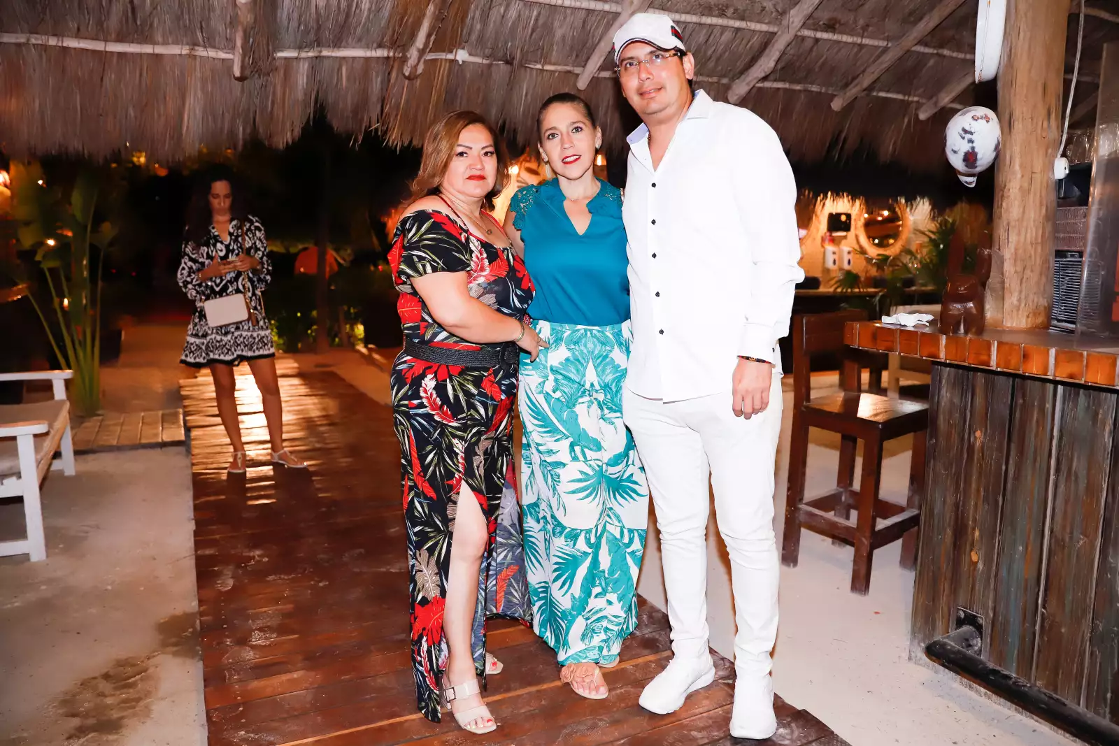 Vanessa Hernández, Alejandro Flores y Magali Hernández