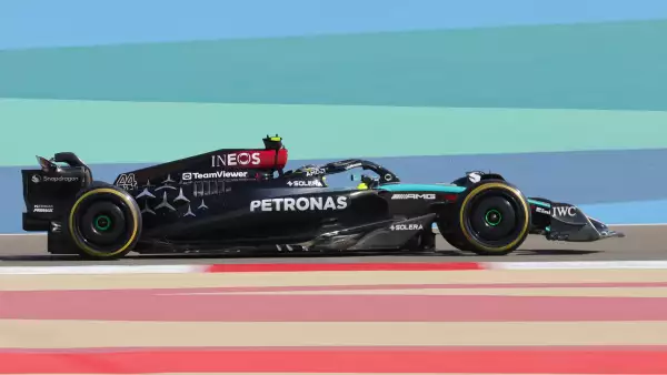 Hamilton domina segundas practicas del GP de Bahréin