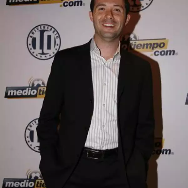 10 años medio tiempo.com