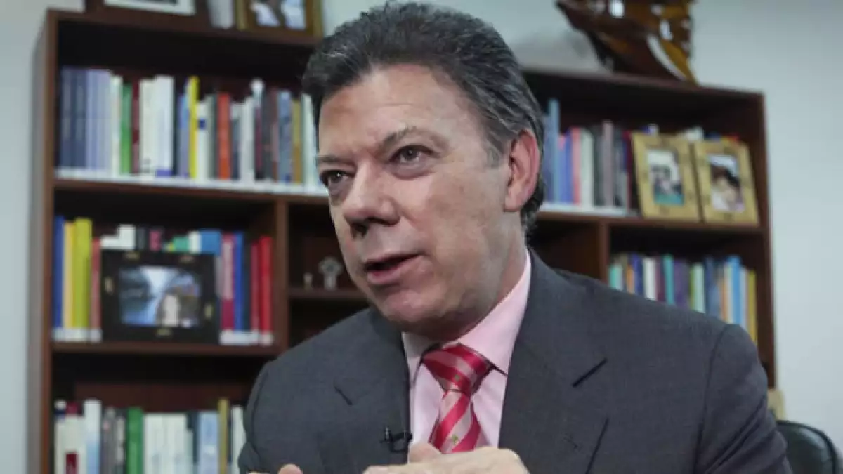 Juan Manuel Santos, ex ministro de Defensa, busca heredar el legado político de Álvaro Uribe