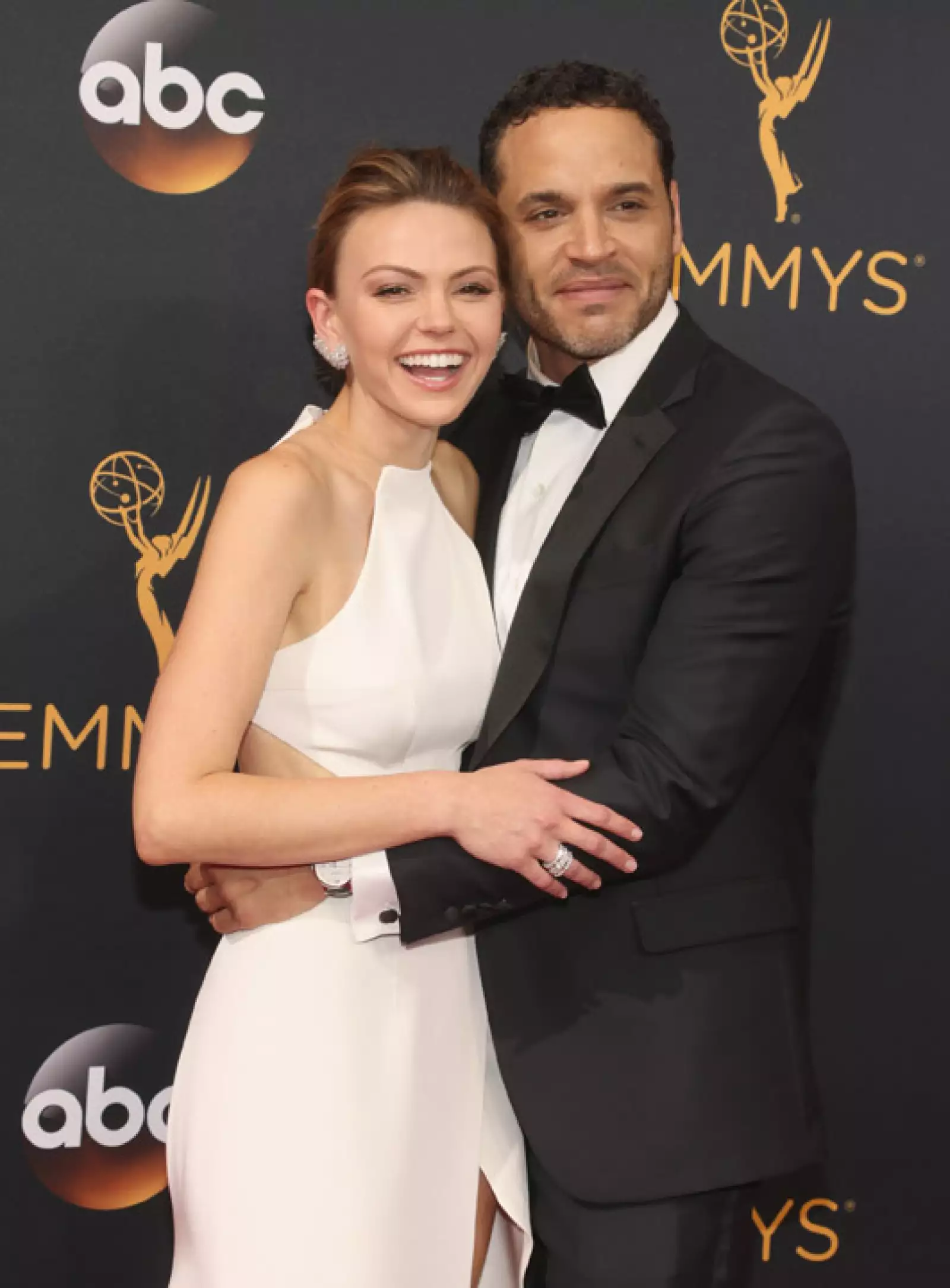 Aimee Teegarden, Daniel Sunjata.