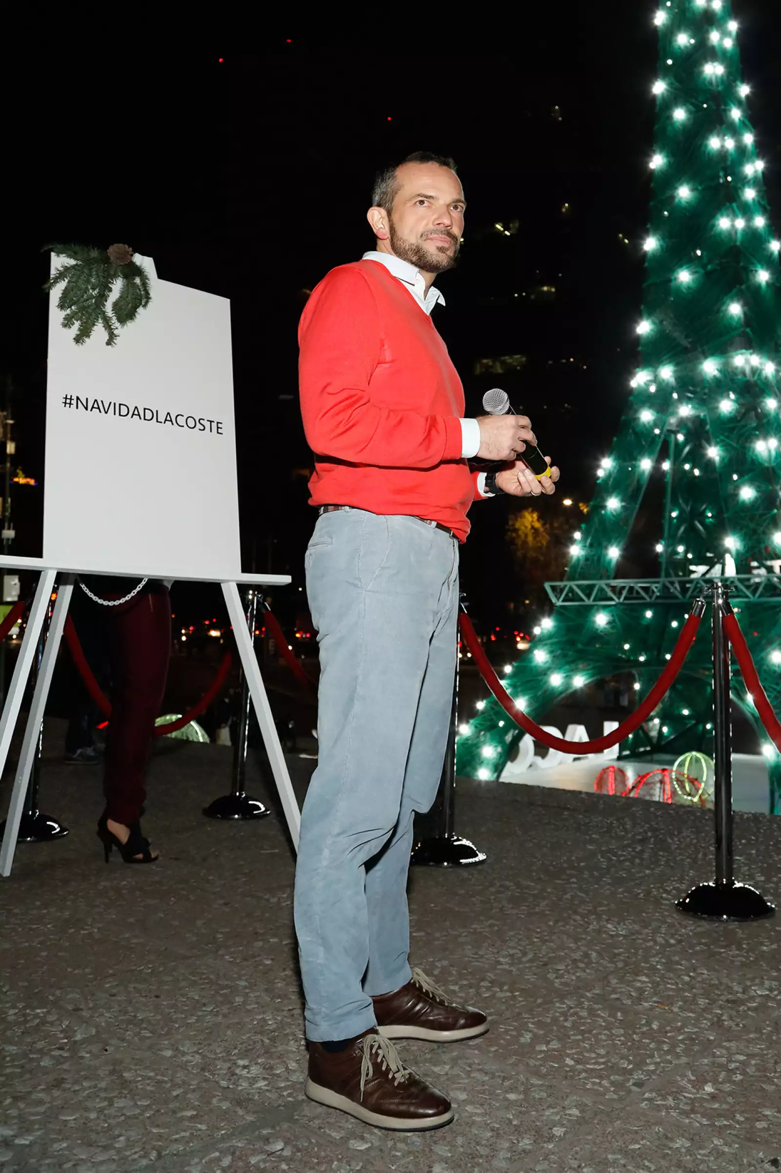 Evento de Lacoste -Una noche navideña bajo la Torre Eiffel