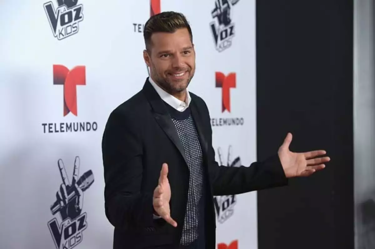 El cantante confesó que cuando todavía no confirmaba sus preferencias sexuales, intimaba a quienes lo eran.