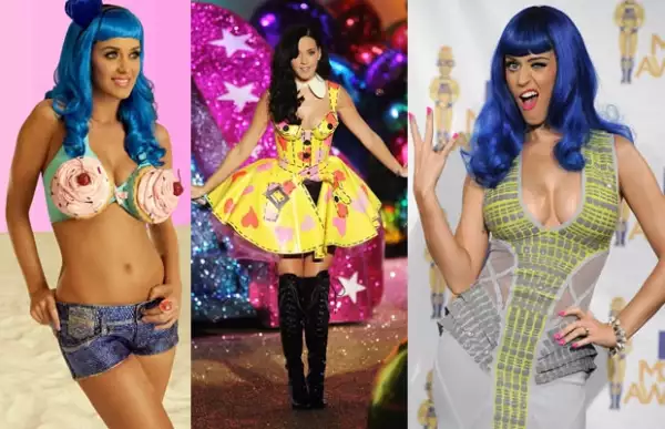 Katy Perry usa muchos colores durante sus shows, mientras que para los eventos siempre va súper escotada.