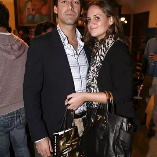 Santiago Sandoval,Alejandra Padruno