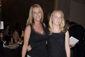 Catherine Oxenberg e India