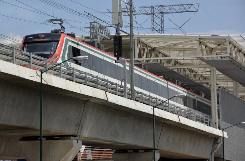 Tren México-Toluca