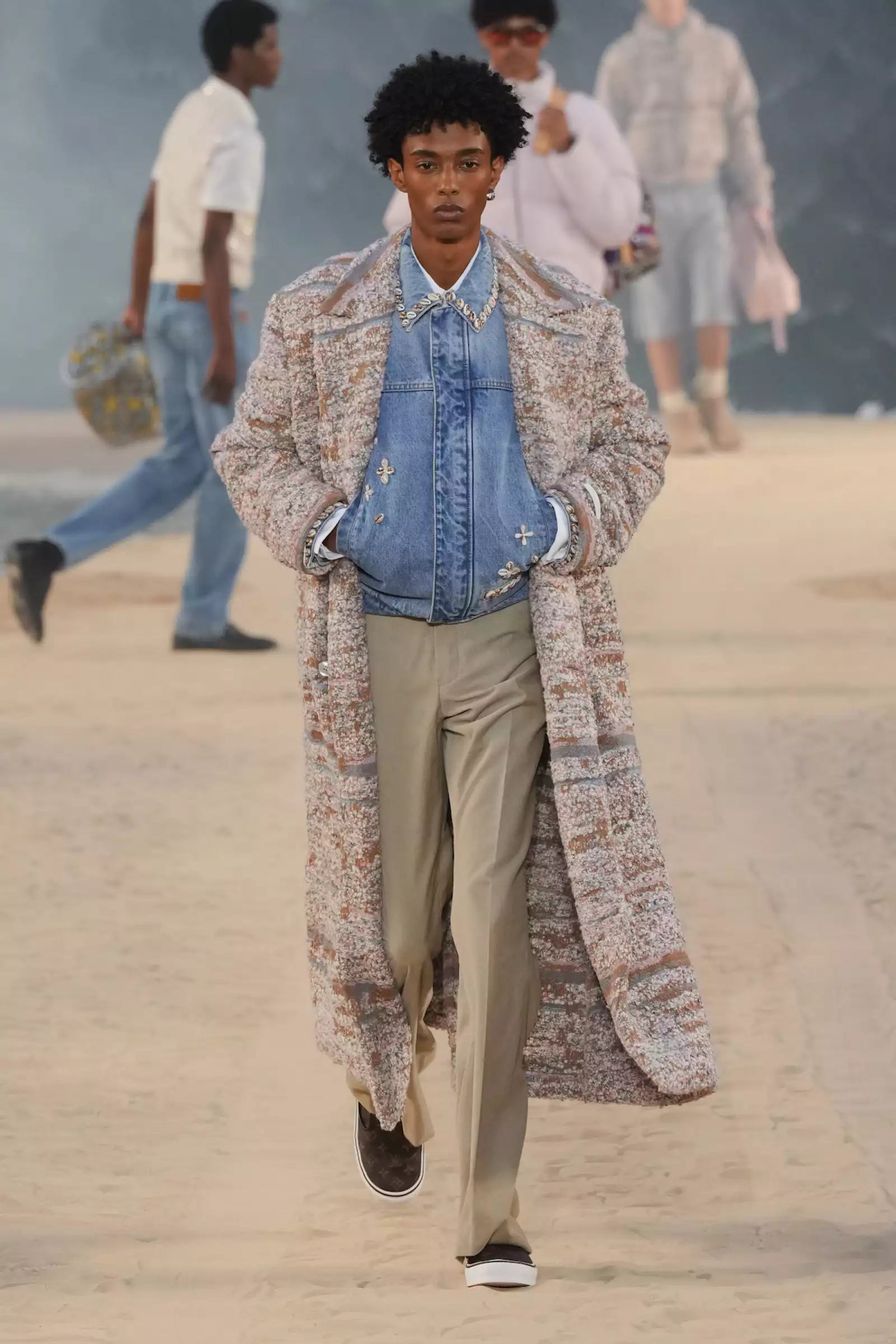 Vuitton m S27 056.jpg