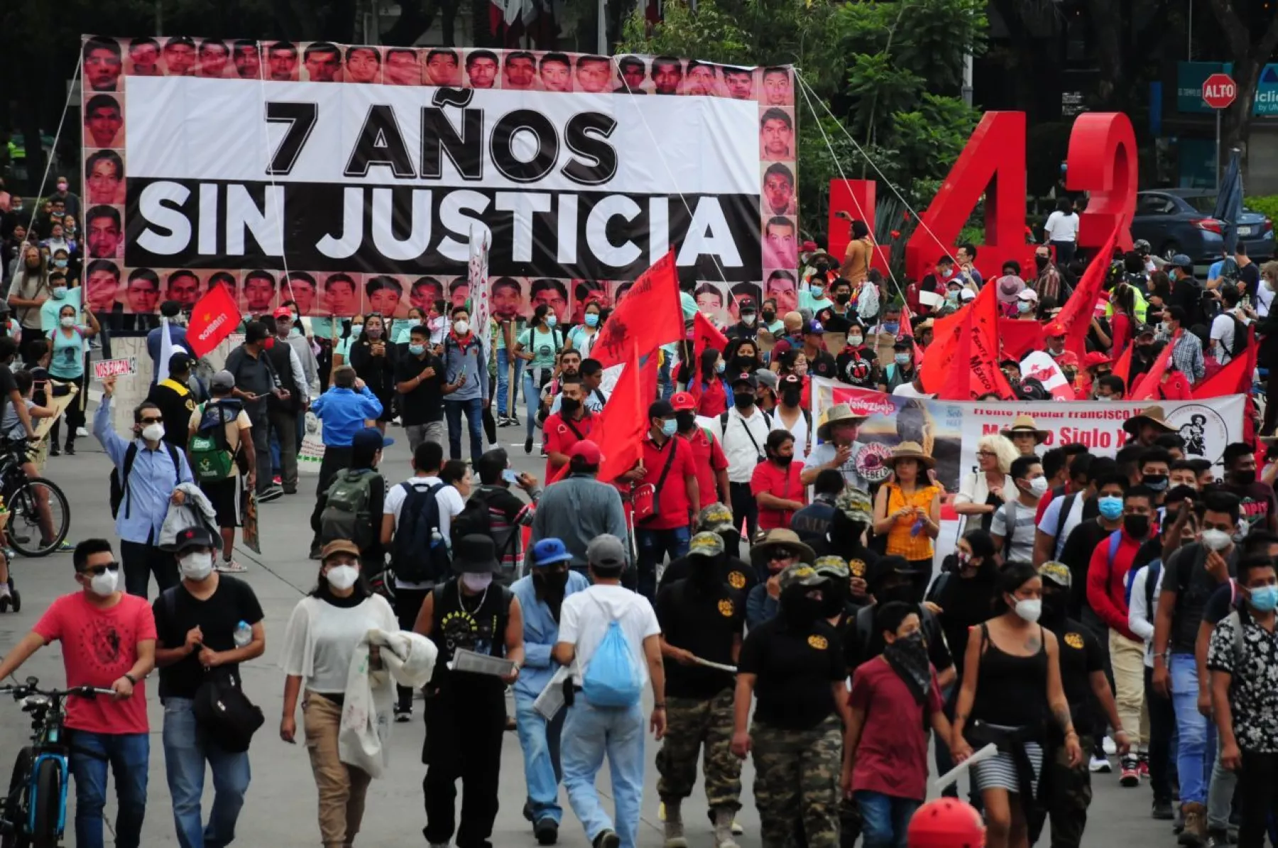Marcha por los 7 años de Ayotzinapa