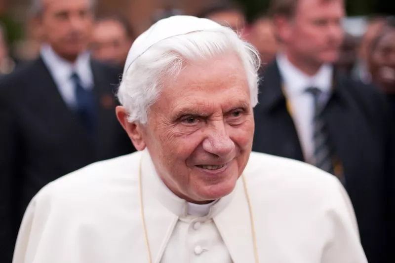 Fallece papa emérito Benedicto XVI