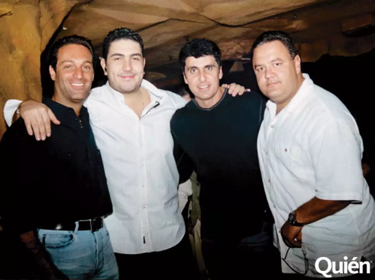 Carlos Slim Domit, Alan, Jimmy Morales y Arnoldo Ochoa.