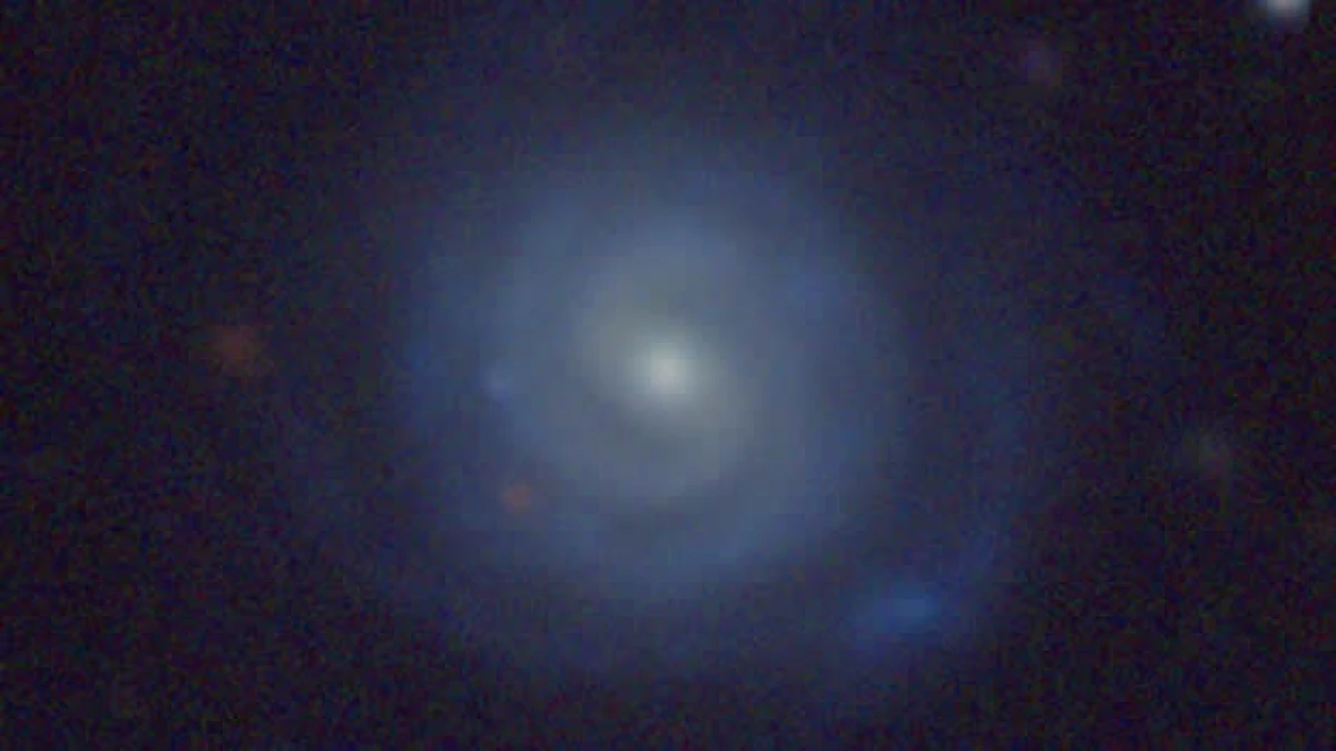 galaxia distante