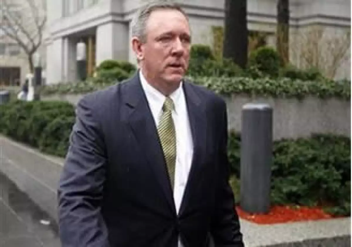 Robert Moffat compartió información privilegiada con su amante, analista de fondos de cobertura en New Castle. (Foto: Reuters)