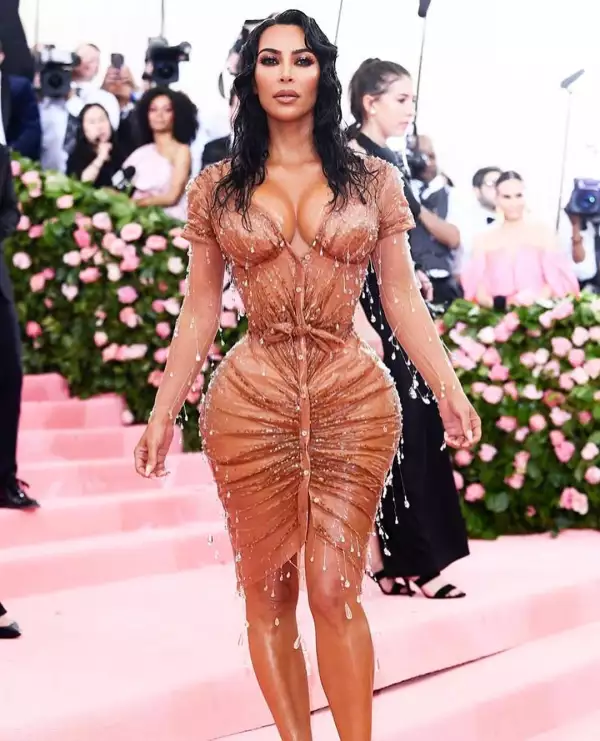 kim kardashian wet look.jpg