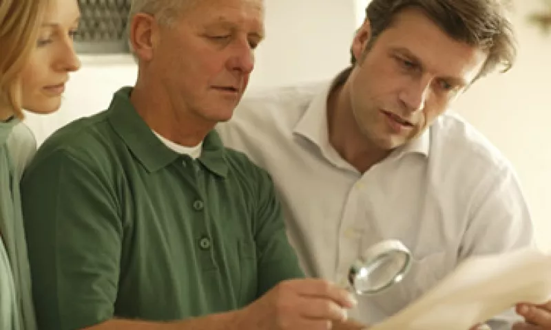 Tramitar un seguro de vida es una de las recomendaciones de los especialistas para ayudar económicamente a la familia ante el fallecimiento. (Foto: Thinkstock)