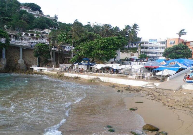 Playa Angosta Acapulco