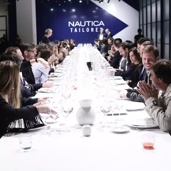 Lanzamiento de Tailored, de Nautica