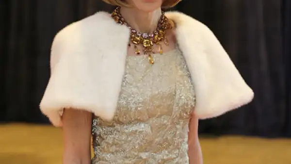 ¿Quién más pulida y clásica que la editora de Vogue US a sus 63 años, Anna Wintour?