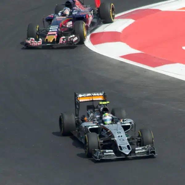 Carlos Sainz,Checo Pérez
